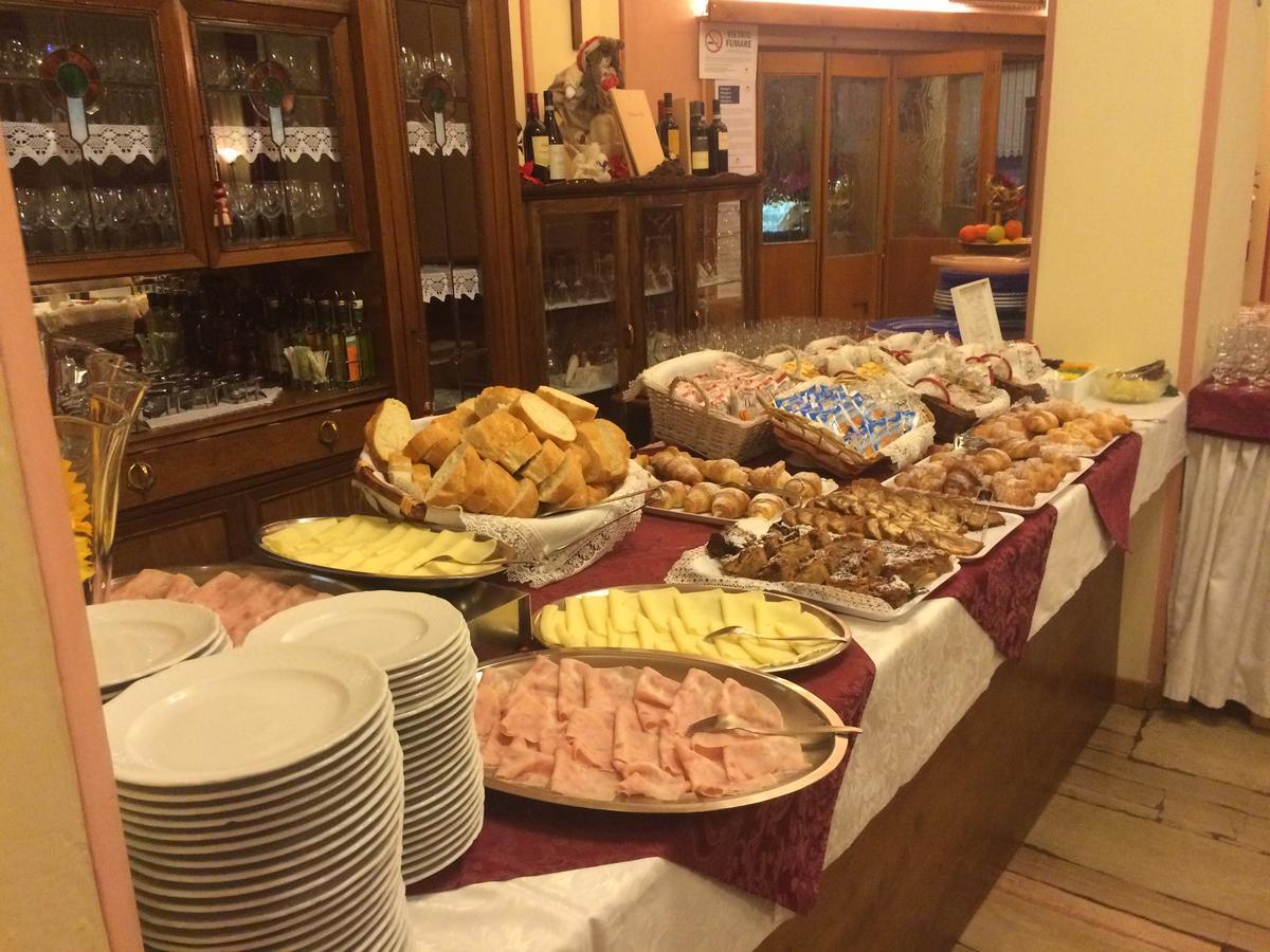 Hotel Alle Alpi 알레게 외부 사진